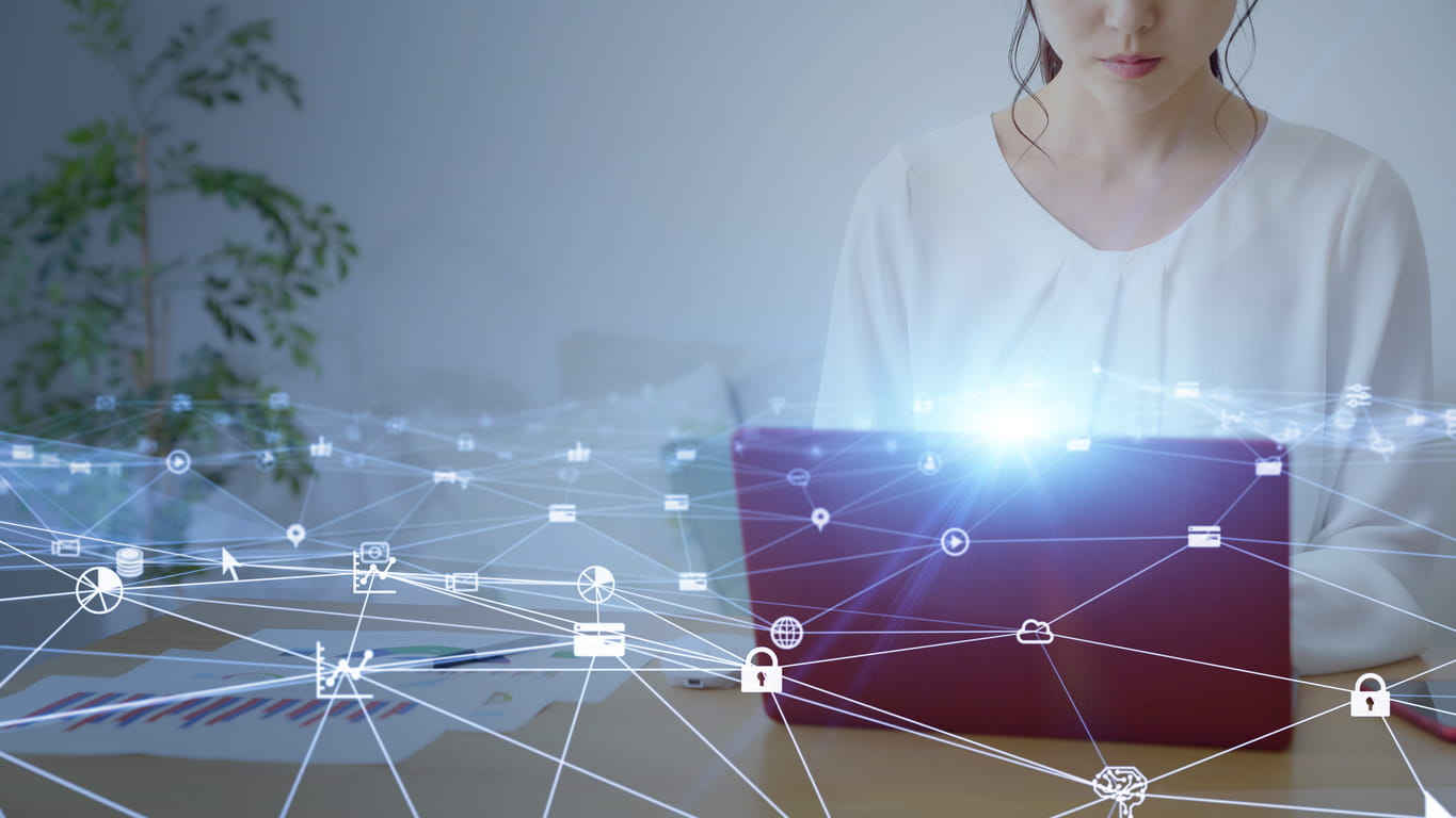 cybersecurity-woman-at-laptop-agile-connections